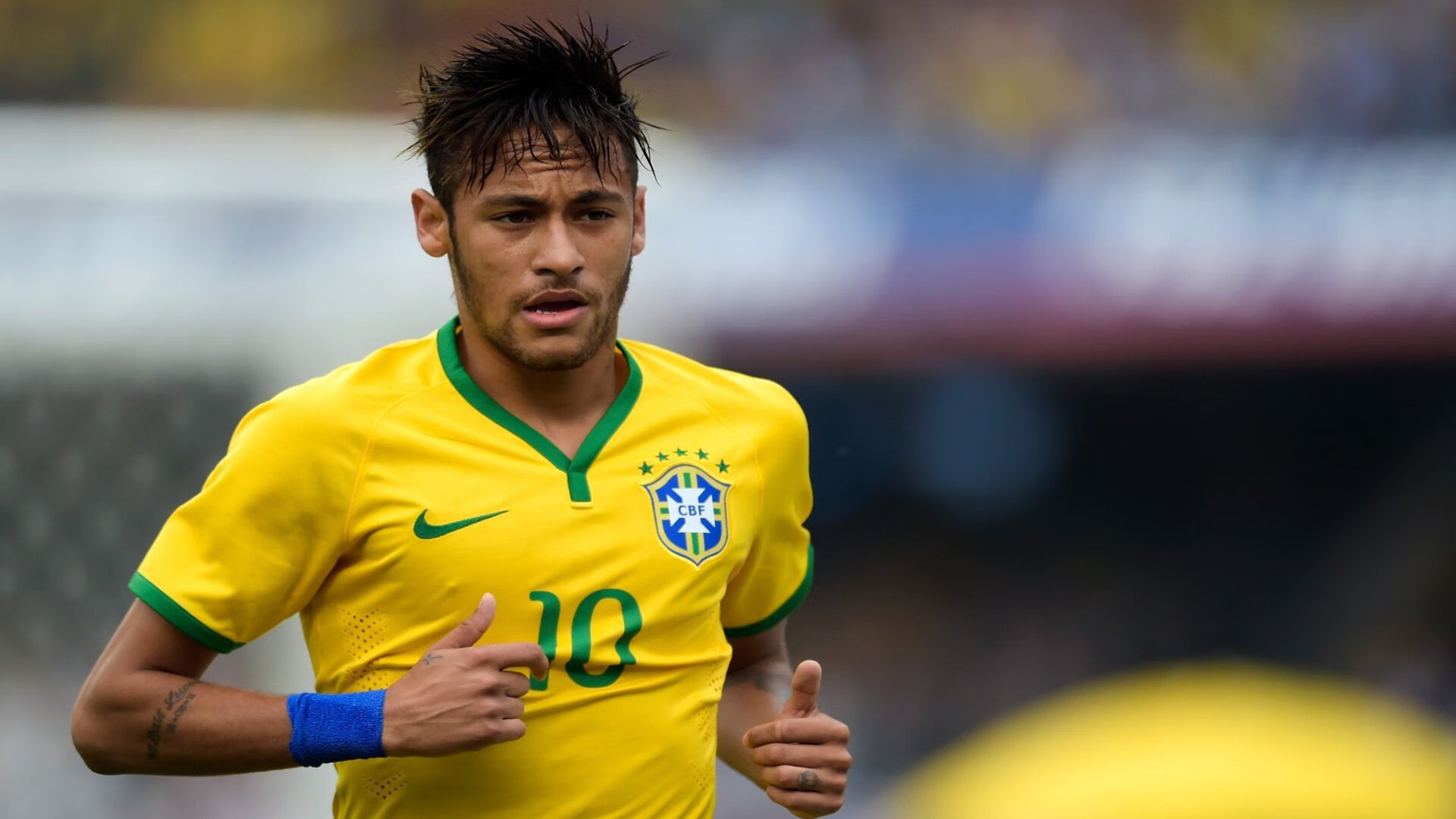 中国足球运动员海外试训取得新突破，提升战斗力，中国足球海外球员新闻